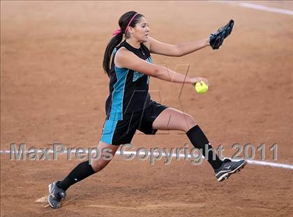 Thumbnail 2 in Santiago vs. Canyon (CIF SS D1 Final) photogallery.