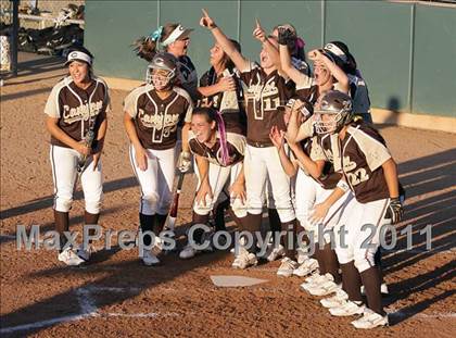 Thumbnail 2 in Santiago vs. Canyon (CIF SS D1 Final) photogallery.