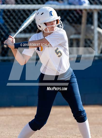 Thumbnail 3 in Del Campo @ Oak Ridge photogallery.