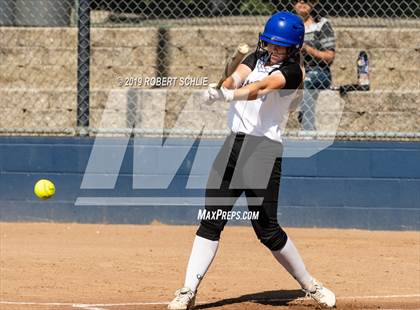 Thumbnail 3 in Del Campo @ Oak Ridge photogallery.