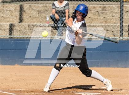 Thumbnail 1 in Del Campo @ Oak Ridge photogallery.