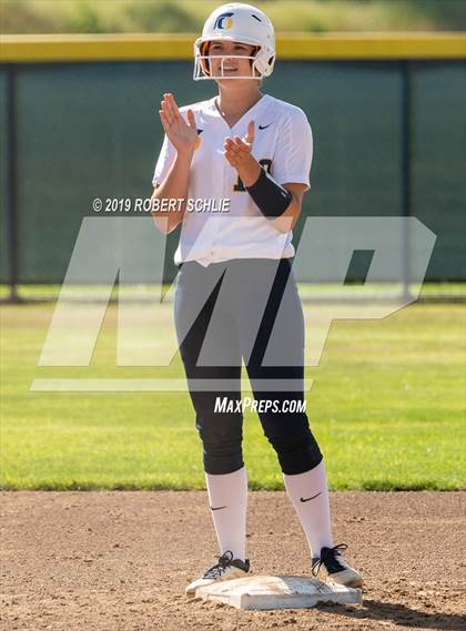 Thumbnail 3 in Del Campo @ Oak Ridge photogallery.