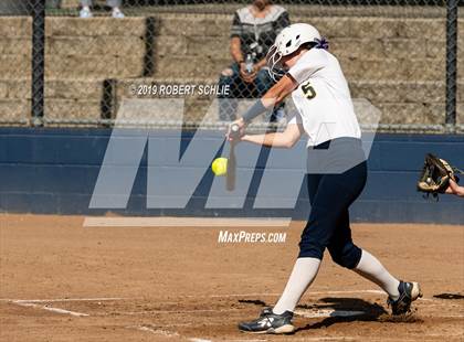 Thumbnail 3 in Del Campo @ Oak Ridge photogallery.