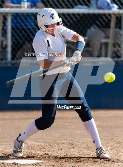 Thumbnail 3 in Del Campo @ Oak Ridge photogallery.