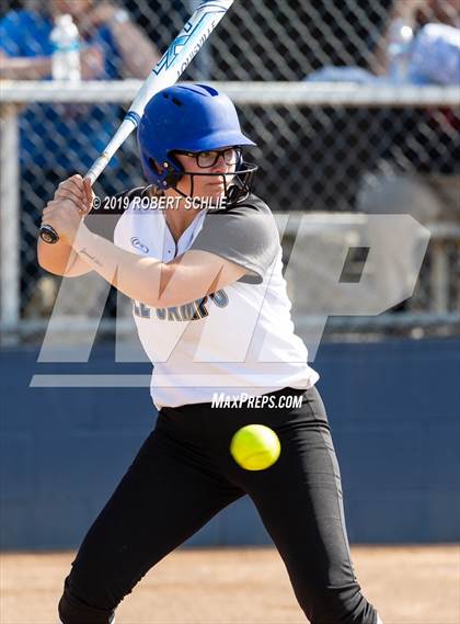 Thumbnail 1 in Del Campo @ Oak Ridge photogallery.
