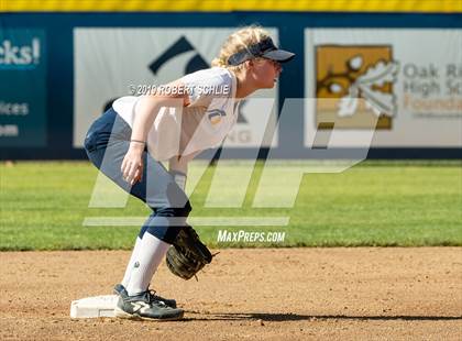 Thumbnail 1 in Del Campo @ Oak Ridge photogallery.