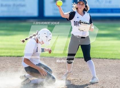 Thumbnail 3 in Del Campo @ Oak Ridge photogallery.