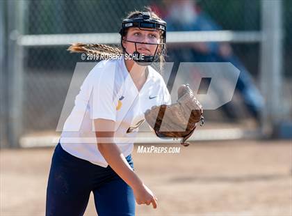 Thumbnail 2 in Del Campo @ Oak Ridge photogallery.