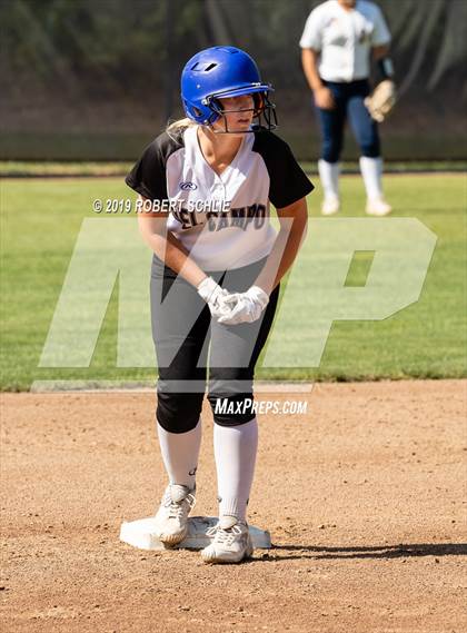 Thumbnail 3 in Del Campo @ Oak Ridge photogallery.