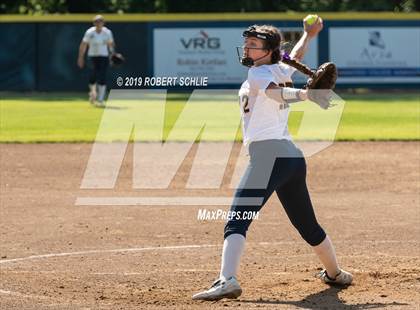 Thumbnail 1 in Del Campo @ Oak Ridge photogallery.