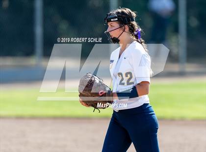 Thumbnail 1 in Del Campo @ Oak Ridge photogallery.