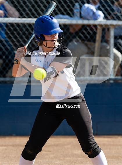 Thumbnail 2 in Del Campo @ Oak Ridge photogallery.