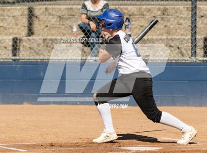 Thumbnail 3 in Del Campo @ Oak Ridge photogallery.
