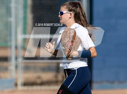 Thumbnail 1 in Del Campo @ Oak Ridge photogallery.