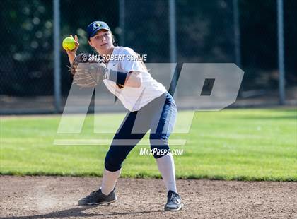 Thumbnail 1 in Del Campo @ Oak Ridge photogallery.