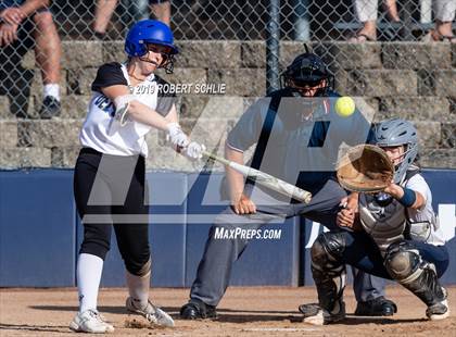 Thumbnail 1 in Del Campo @ Oak Ridge photogallery.