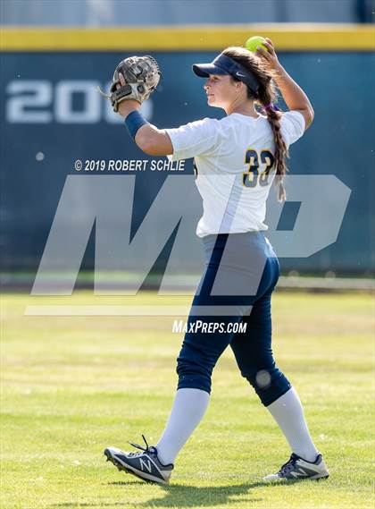 Thumbnail 2 in Del Campo @ Oak Ridge photogallery.