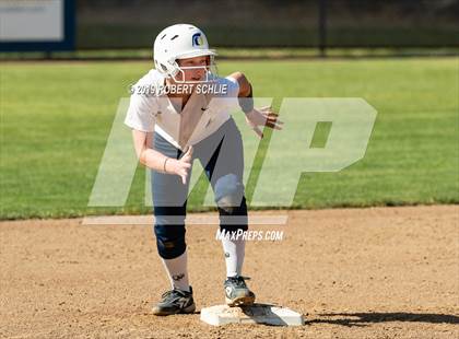 Thumbnail 3 in Del Campo @ Oak Ridge photogallery.