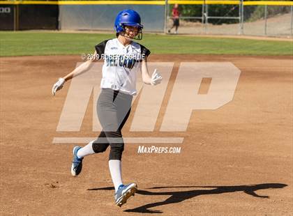 Thumbnail 2 in Del Campo @ Oak Ridge photogallery.