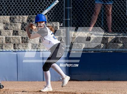 Thumbnail 3 in Del Campo @ Oak Ridge photogallery.