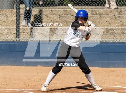 Thumbnail 1 in Del Campo @ Oak Ridge photogallery.