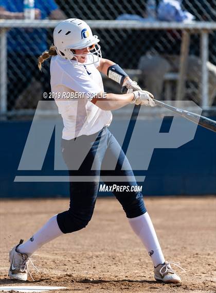 Thumbnail 1 in Del Campo @ Oak Ridge photogallery.