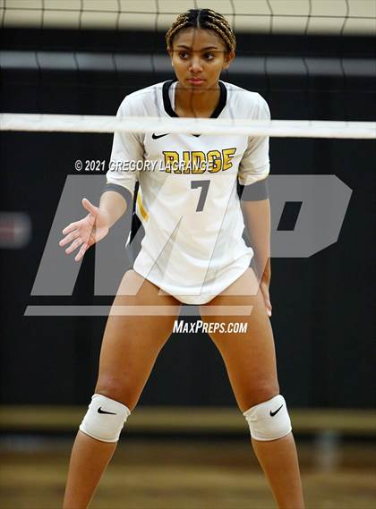Thumbnail 1 in Fossil Ridge vs Keller Central photogallery.