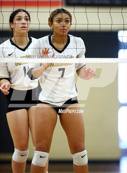 Thumbnail 1 in Fossil Ridge vs Keller Central photogallery.