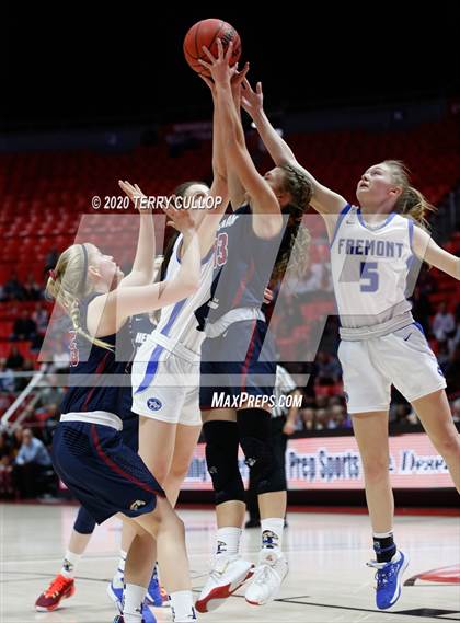 Thumbnail 2 in Herriman vs. Fremont (UHSAA 6A Quarterfinal) photogallery.