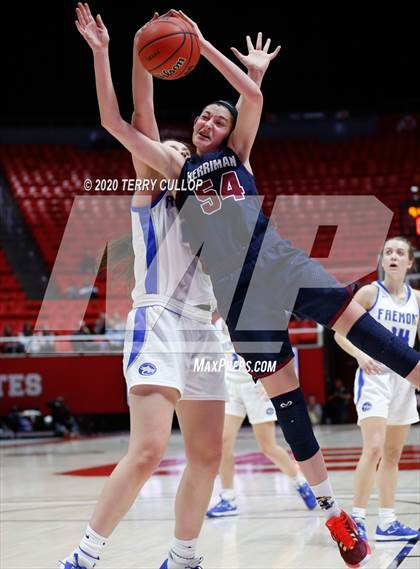 Thumbnail 3 in Herriman vs. Fremont (UHSAA 6A Quarterfinal) photogallery.