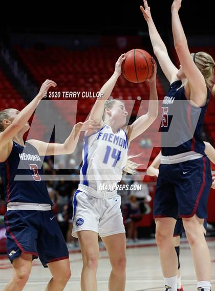 Thumbnail 3 in Herriman vs. Fremont (UHSAA 6A Quarterfinal) photogallery.