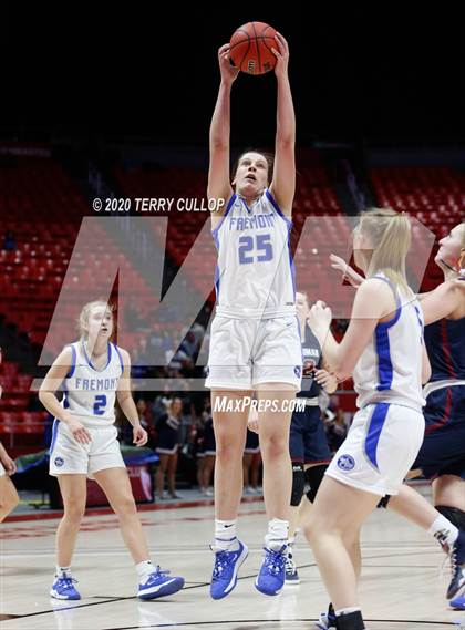 Thumbnail 3 in Herriman vs. Fremont (UHSAA 6A Quarterfinal) photogallery.