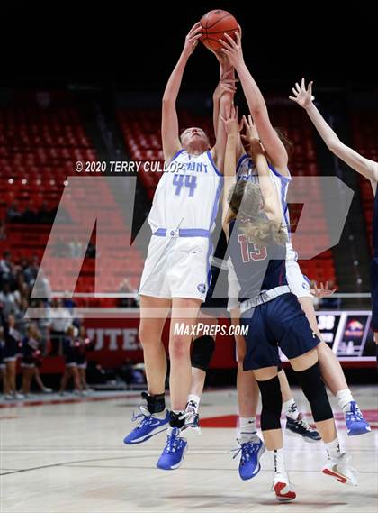 Thumbnail 1 in Herriman vs. Fremont (UHSAA 6A Quarterfinal) photogallery.