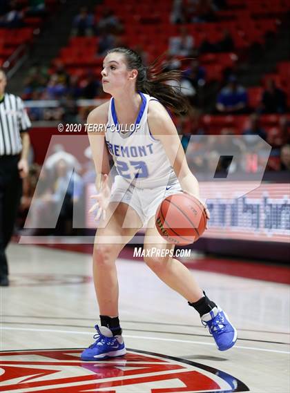 Thumbnail 2 in Herriman vs. Fremont (UHSAA 6A Quarterfinal) photogallery.