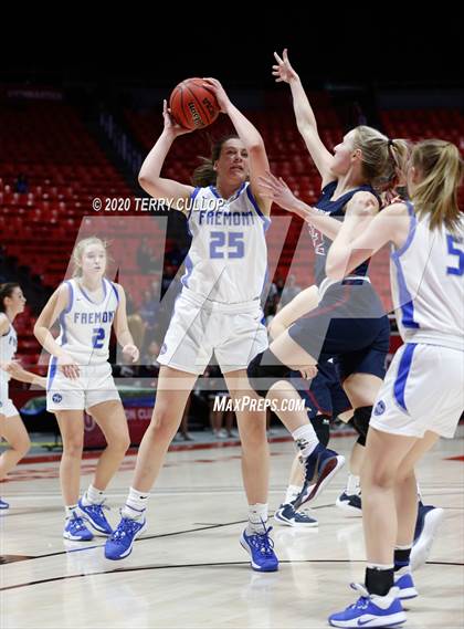 Thumbnail 2 in Herriman vs. Fremont (UHSAA 6A Quarterfinal) photogallery.