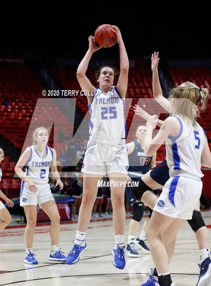 Thumbnail 1 in Herriman vs. Fremont (UHSAA 6A Quarterfinal) photogallery.