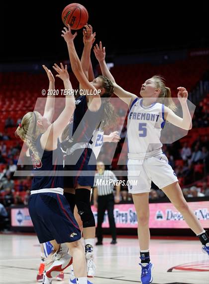 Thumbnail 3 in Herriman vs. Fremont (UHSAA 6A Quarterfinal) photogallery.