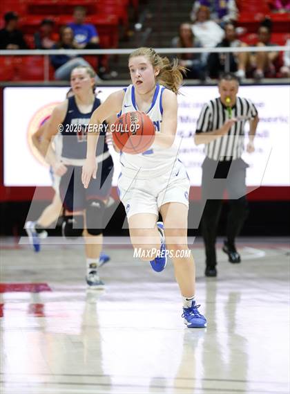 Thumbnail 1 in Herriman vs. Fremont (UHSAA 6A Quarterfinal) photogallery.