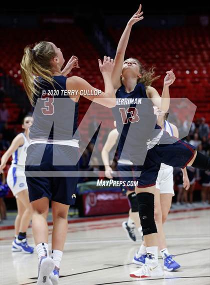 Thumbnail 2 in Herriman vs. Fremont (UHSAA 6A Quarterfinal) photogallery.