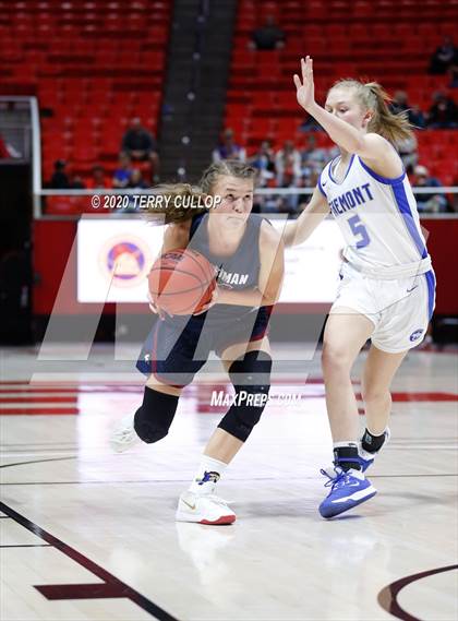 Thumbnail 3 in Herriman vs. Fremont (UHSAA 6A Quarterfinal) photogallery.