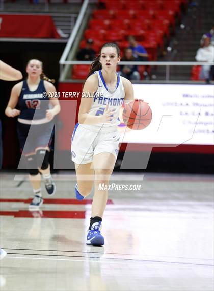 Thumbnail 1 in Herriman vs. Fremont (UHSAA 6A Quarterfinal) photogallery.