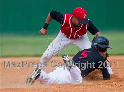 Thumbnail 3 in Fort Bend Austin vs North Shore (Alvin Tournament) photogallery.
