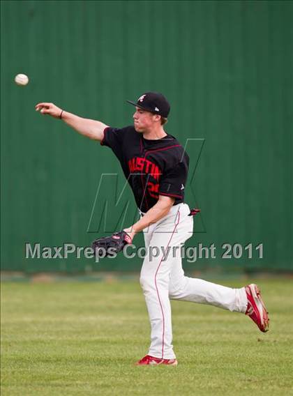 Thumbnail 2 in Fort Bend Austin vs North Shore (Alvin Tournament) photogallery.
