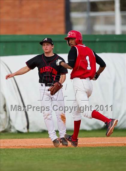 Thumbnail 3 in Fort Bend Austin vs North Shore (Alvin Tournament) photogallery.
