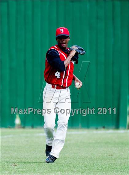 Thumbnail 3 in Fort Bend Austin vs North Shore (Alvin Tournament) photogallery.