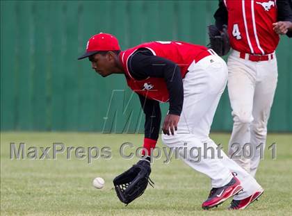 Thumbnail 1 in Fort Bend Austin vs North Shore (Alvin Tournament) photogallery.