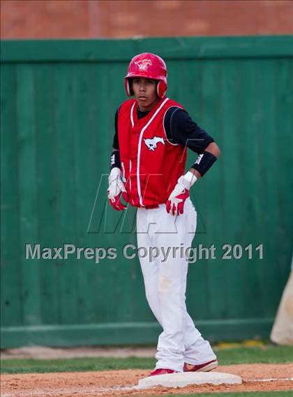 Thumbnail 3 in Fort Bend Austin vs North Shore (Alvin Tournament) photogallery.