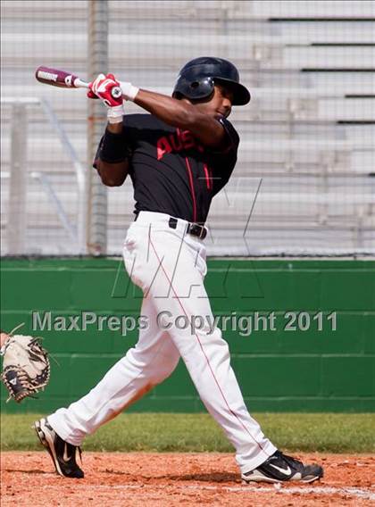 Thumbnail 2 in Fort Bend Austin vs North Shore (Alvin Tournament) photogallery.