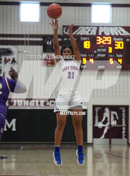 Thumbnail 2 in Marlin vs. Wharton (Aggieland Invitational) photogallery.