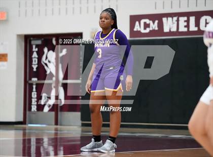 Thumbnail 2 in Marlin vs. Wharton (Aggieland Invitational) photogallery.